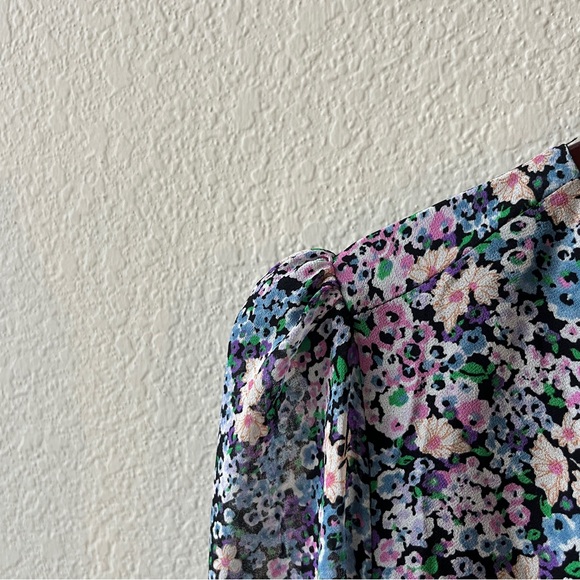 ASTR The Label Ruched Front Floral Midi Dress - Picture 10 of 13